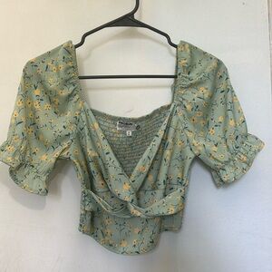 Floral Pacsun crop top, XS, V neck